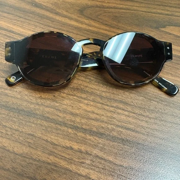 Retro Krewe Sunglasses!! - Picture 6 of 8